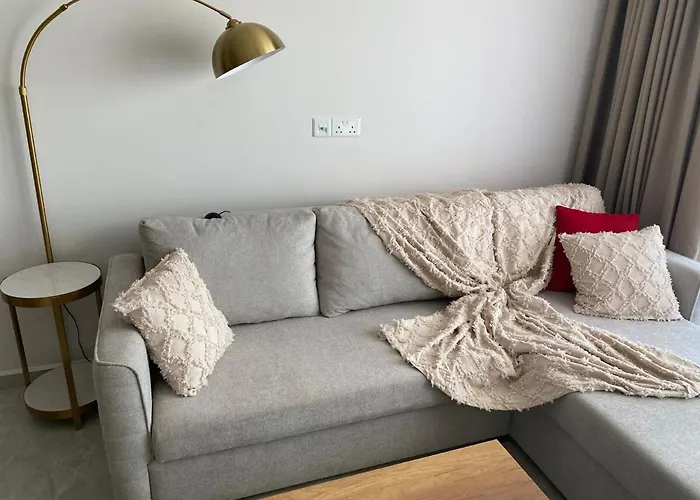 Sunrise 80 Apartment